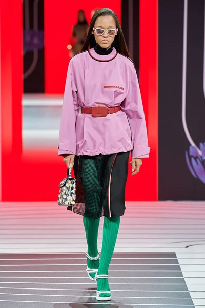Look 35